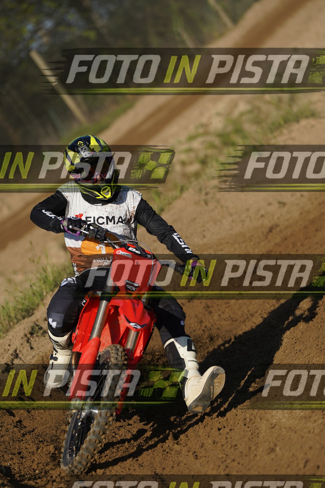 EICMA 19-09 17:00-18:00 · DOS01103