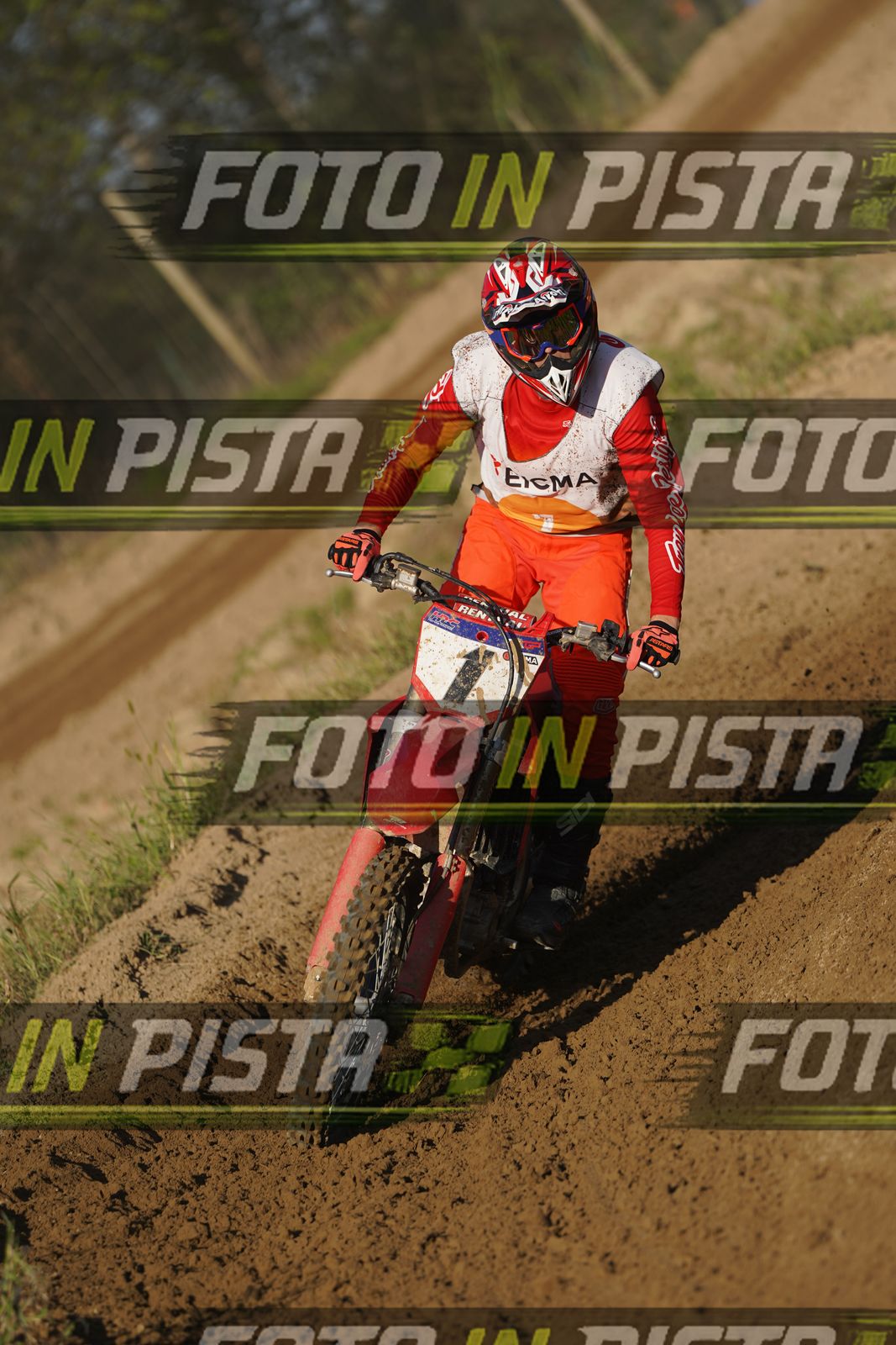 EICMA 19-09 17:00-18:00 · DOS01110