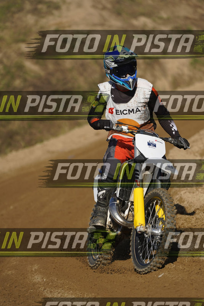 EICMA 19-09 17:00-18:00 · DOS01133