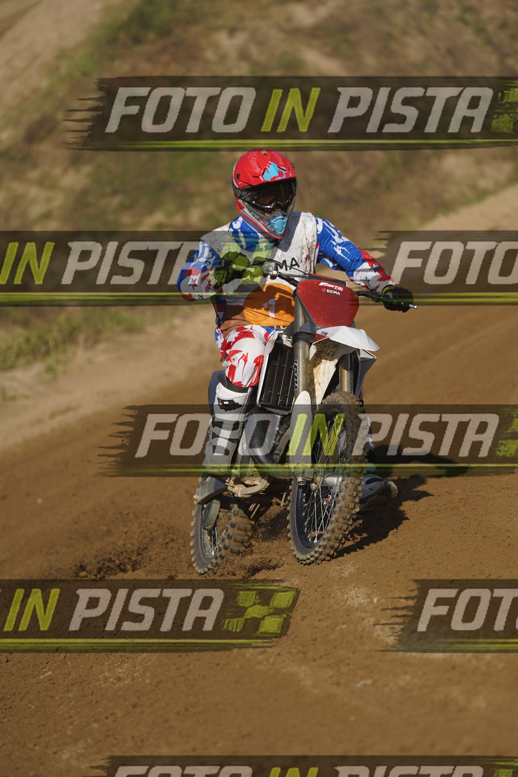EICMA 19-09 17:00-18:00 · DOS01140