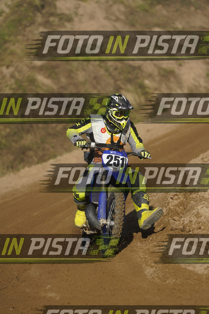 EICMA 19-09 17:00-18:00 · DOS01143