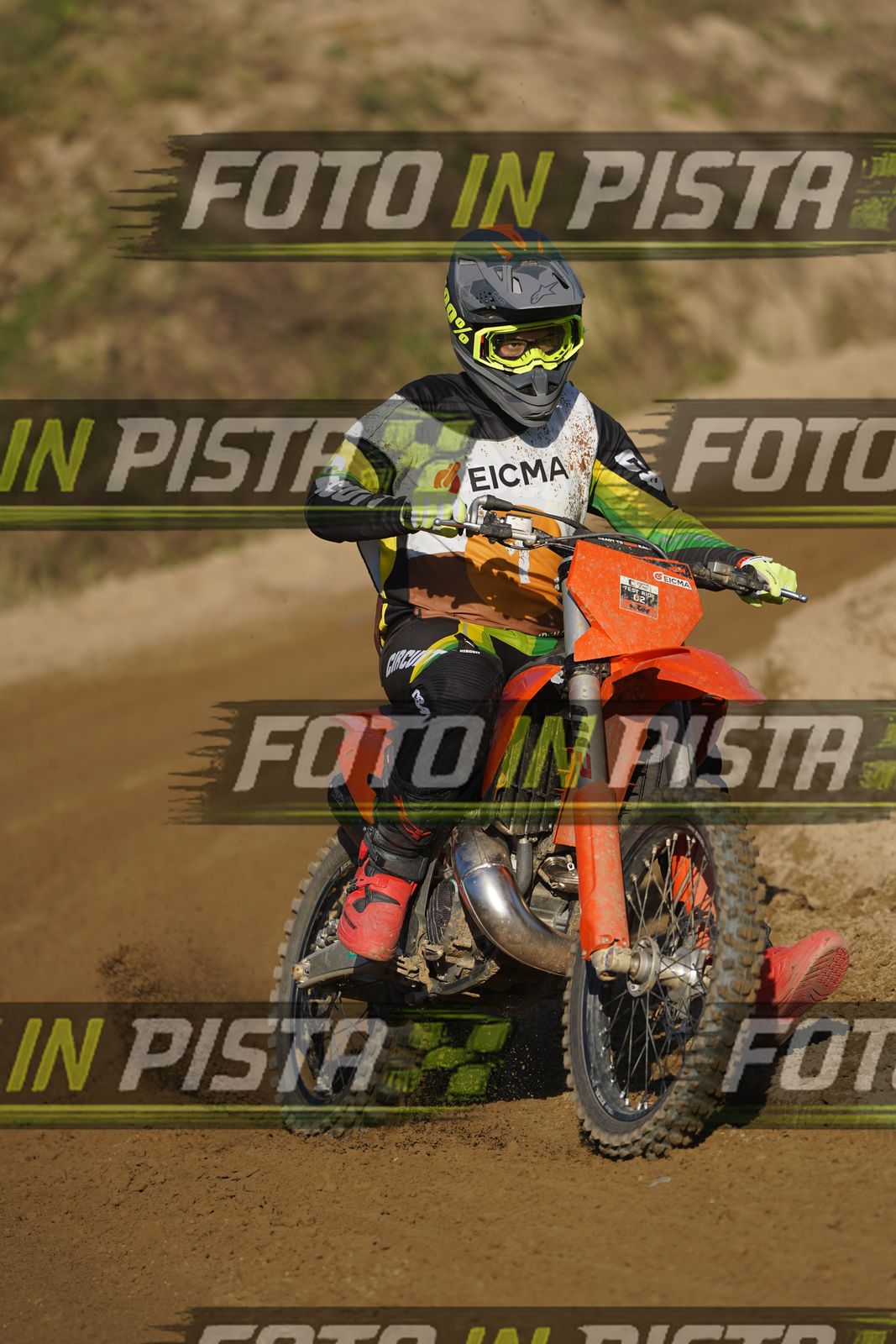 EICMA 19-09 17:00-18:00 · DOS01186