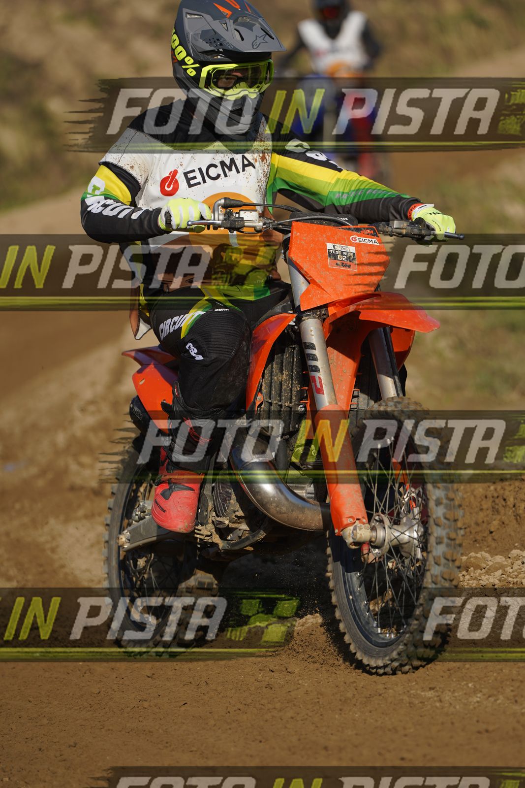 EICMA 19-09 17:00-18:00 · DOS01188