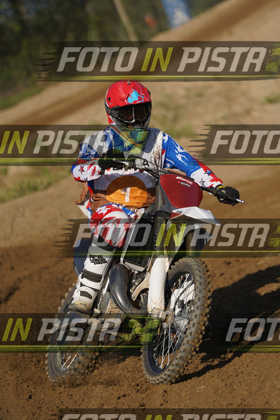 EICMA 19-09 17:00-18:00 · DOS01192