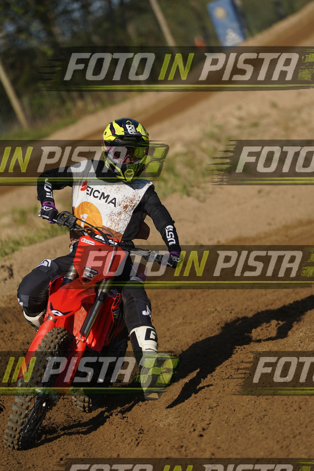 EICMA 19-09 17:00-18:00 · DOS01196