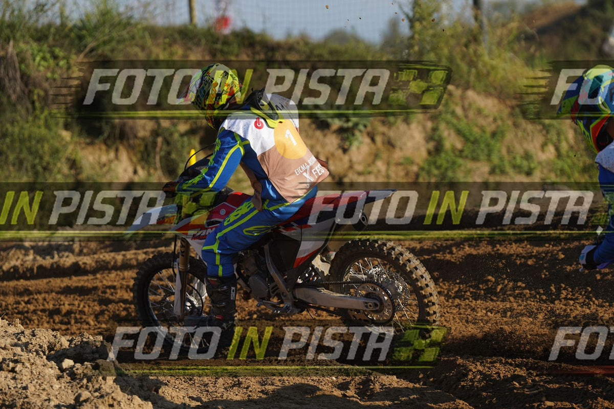 EICMA 19-09 17:00-18:00 · DOS01214
