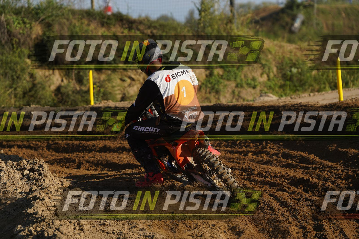 EICMA 19-09 17:00-18:00 · DOS01224