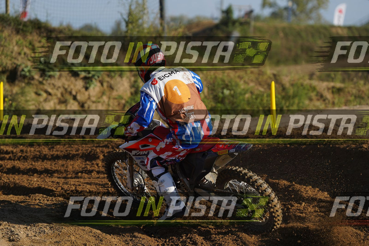 EICMA 19-09 17:00-18:00 · DOS01230
