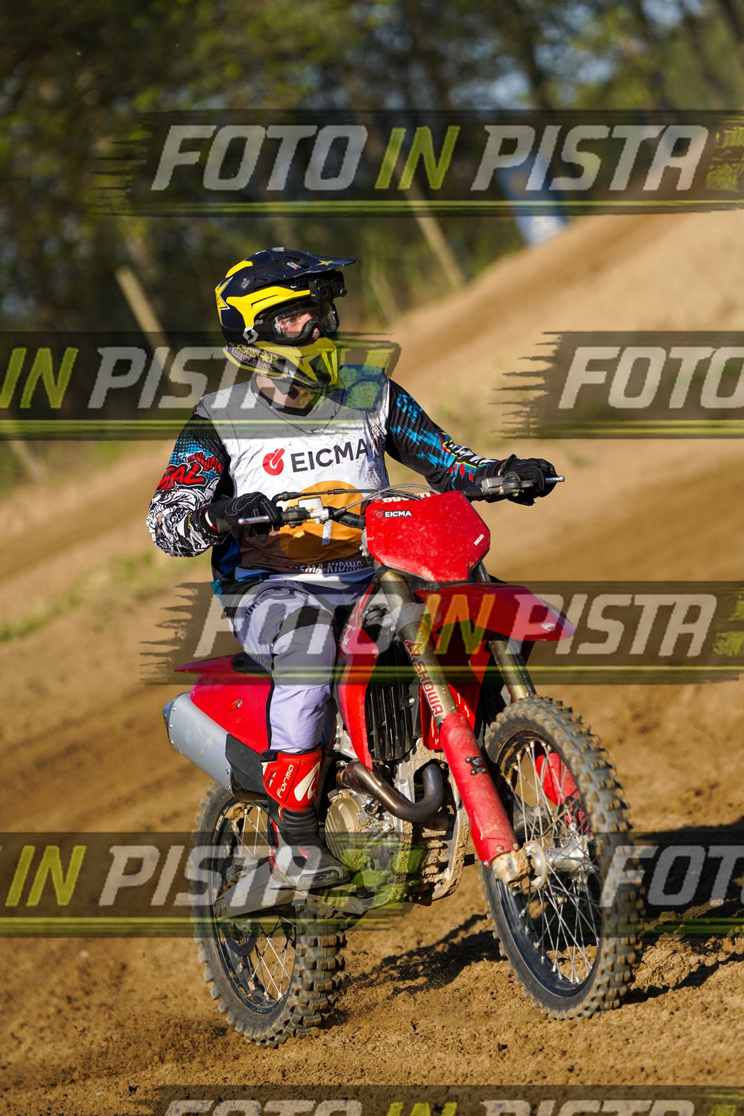 EICMA 19-09 17:00-18:00 · DOS01253