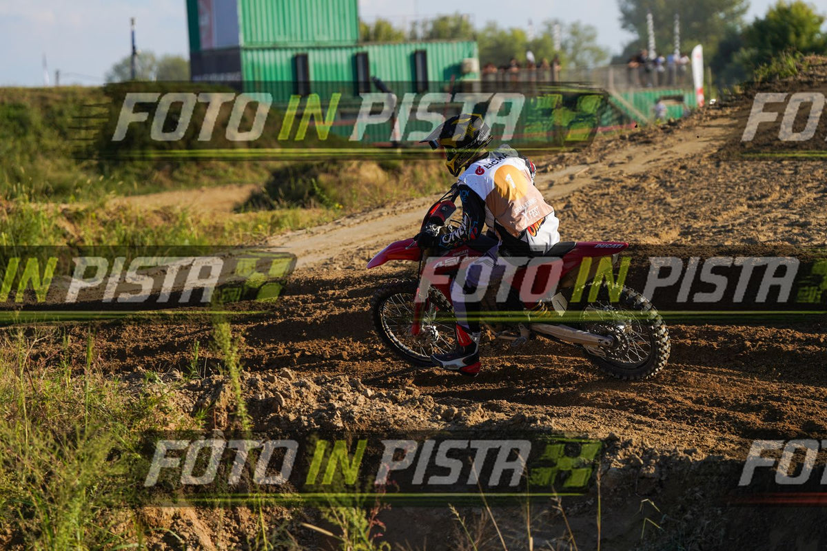 EICMA 19-09 17:00-18:00 · DOS01266