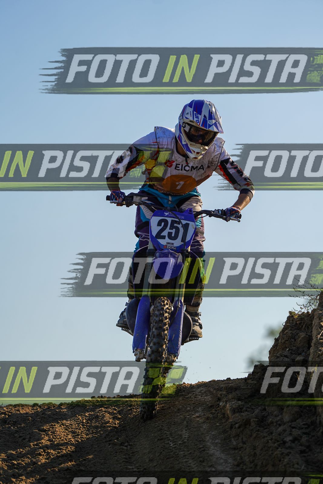 EICMA 19-09 17:00-18:00 · DOS01286