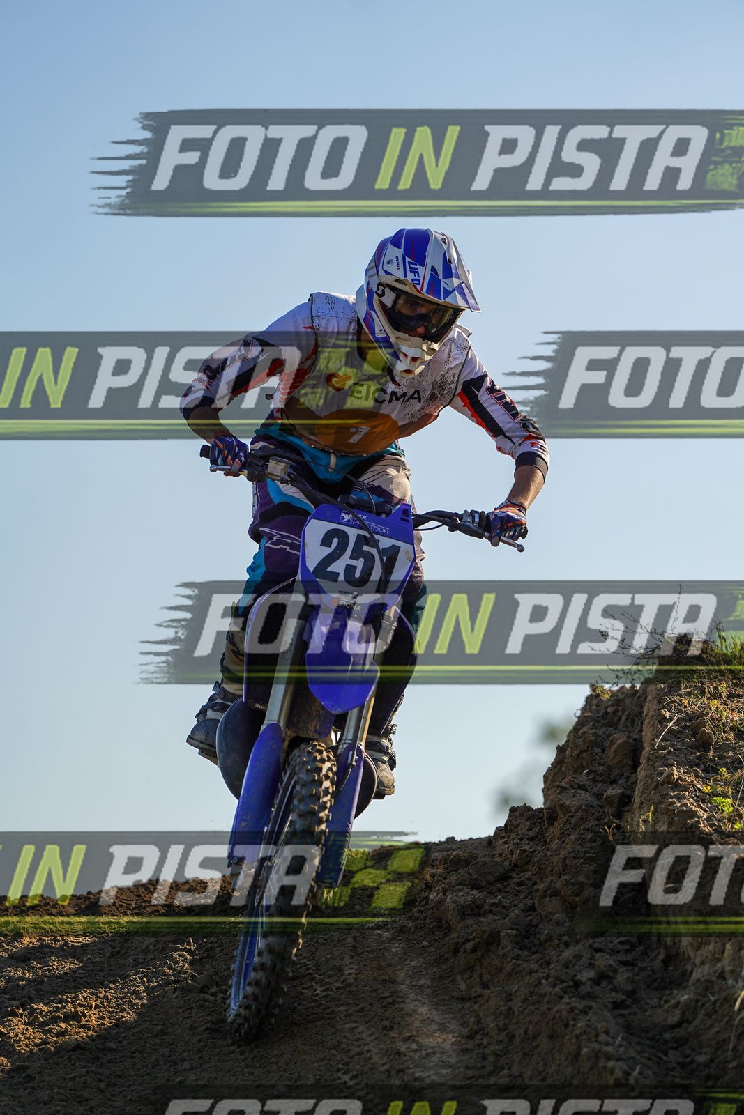 EICMA 19-09 17:00-18:00 · DOS01287