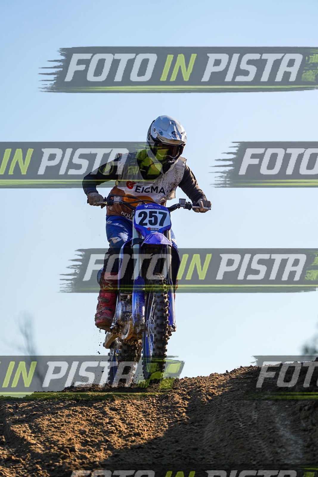 EICMA 19-09 17:00-18:00 · DOS01288
