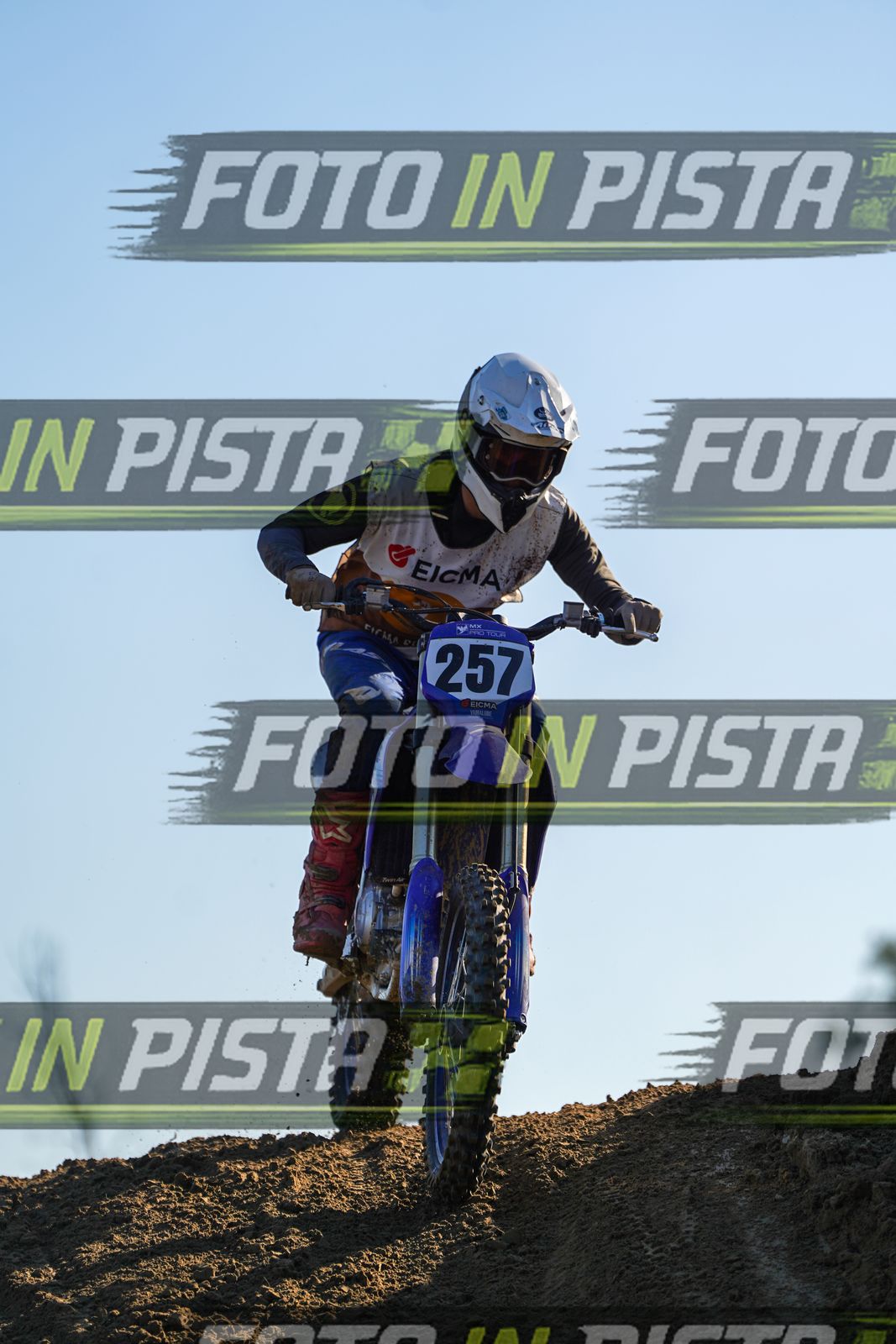 EICMA 19-09 17:00-18:00 · DOS01289