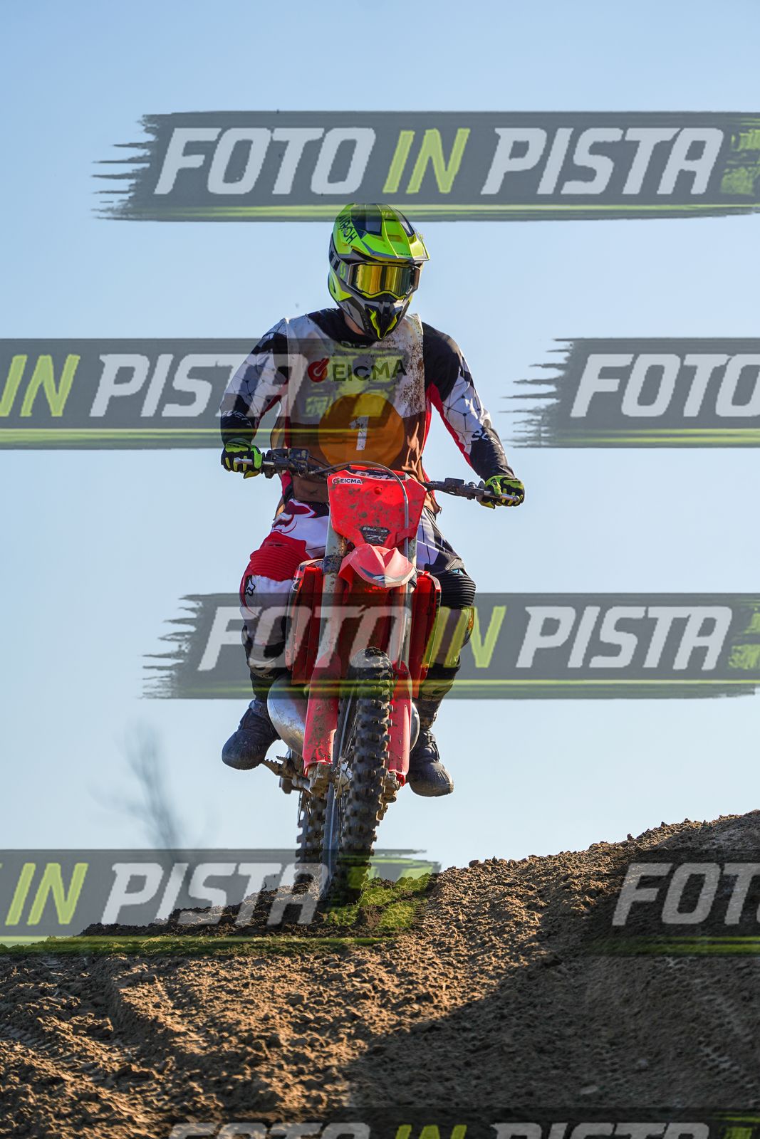 EICMA 19-09 17:00-18:00 · DOS01293