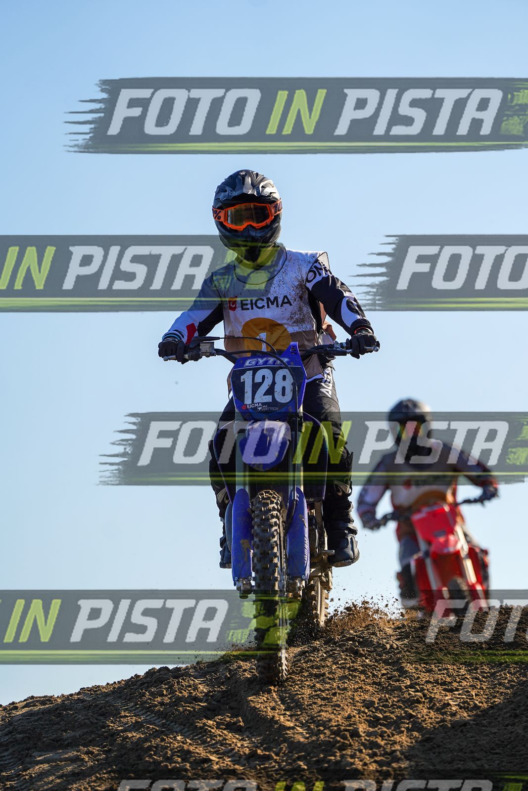 EICMA 19-09 17:00-18:00 · DOS01295