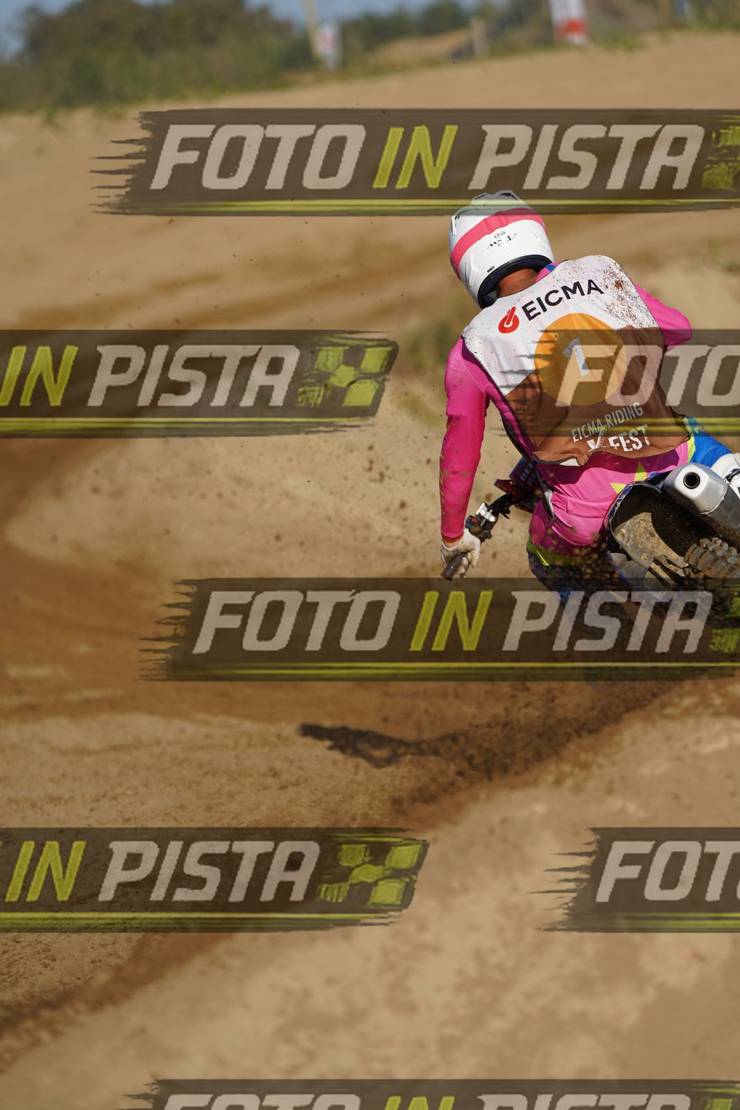 EICMA 19-09 17:00-18:00 · DOS01320