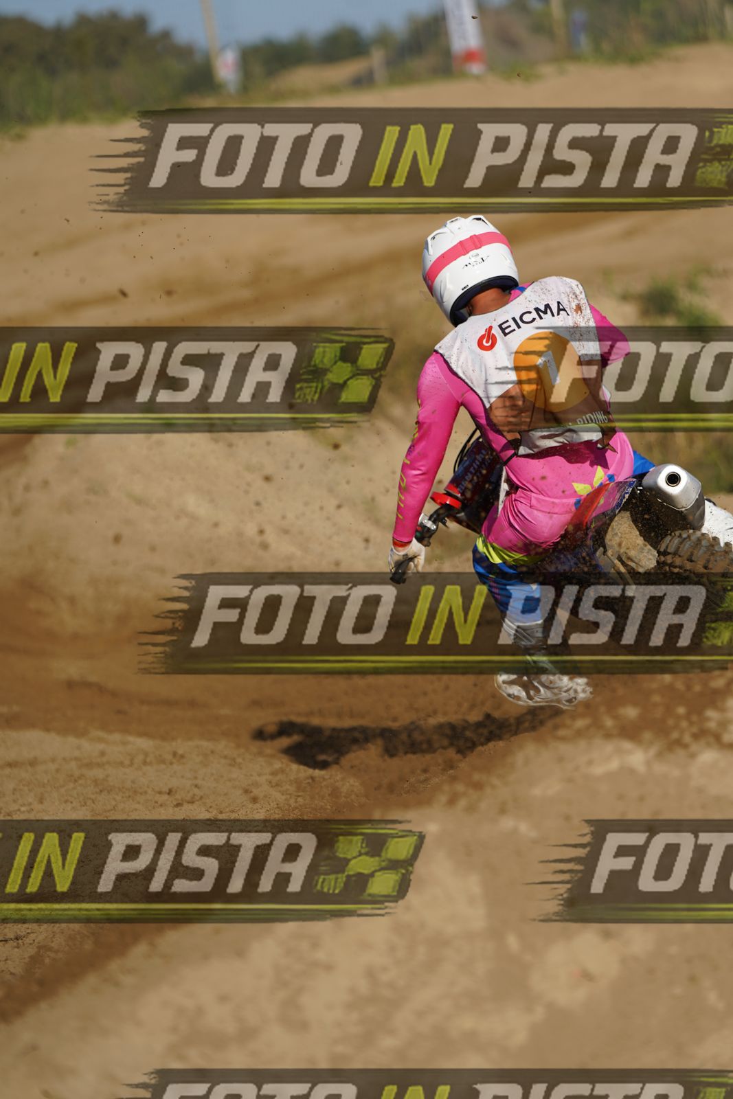 EICMA 19-09 17:00-18:00 · DOS01321