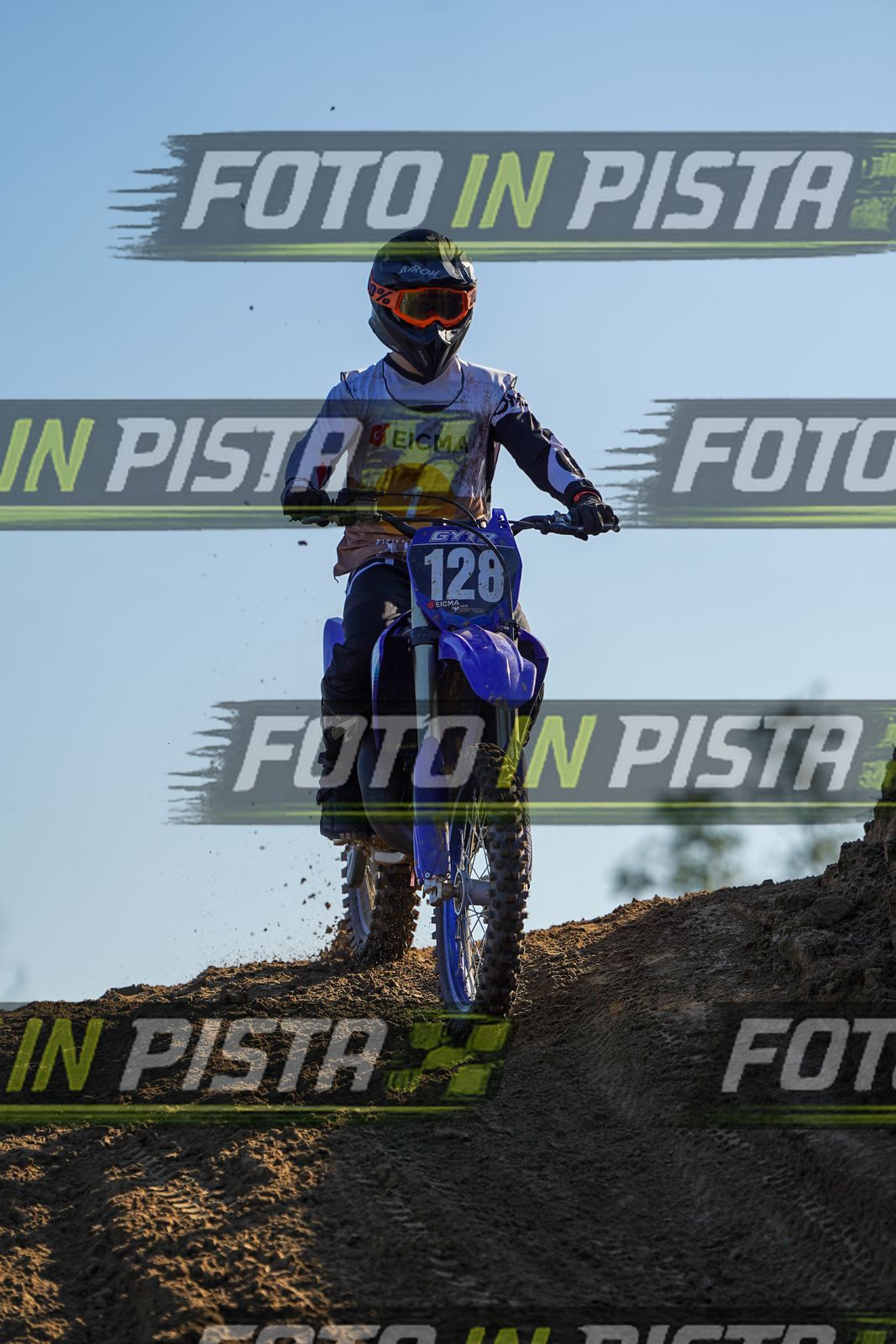 EICMA 19-09 17:00-18:00 · DOS01344