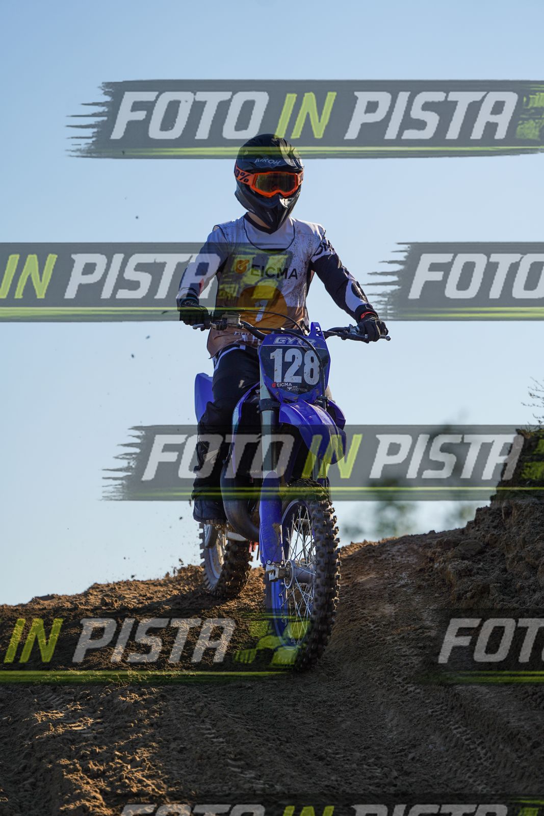 EICMA 19-09 17:00-18:00 · DOS01345