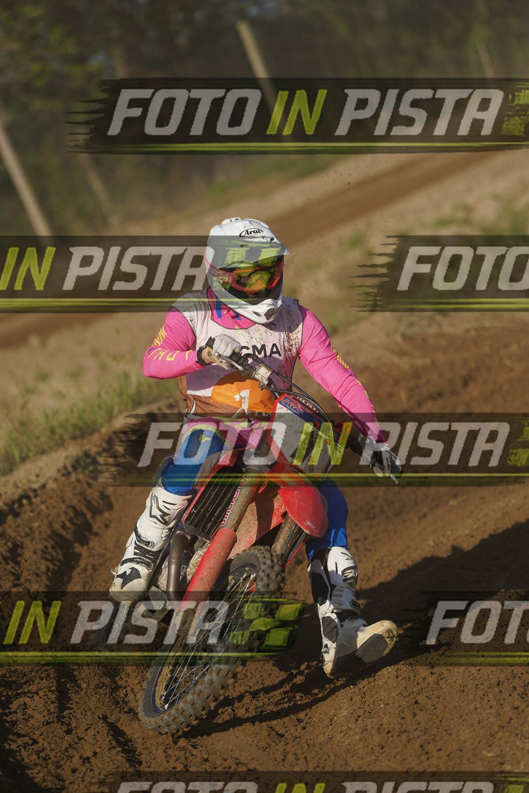 EICMA 19-09 17:00-18:00 · DOS01363