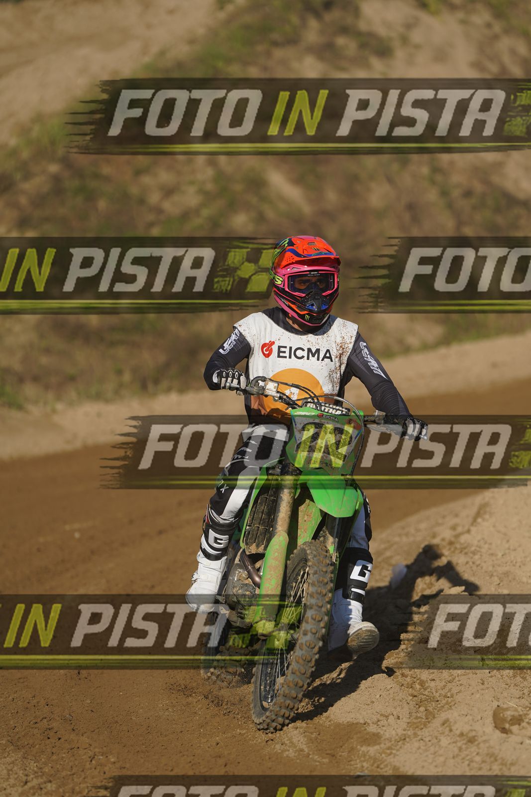 EICMA 19-09 17:00-18:00 · DOS01379