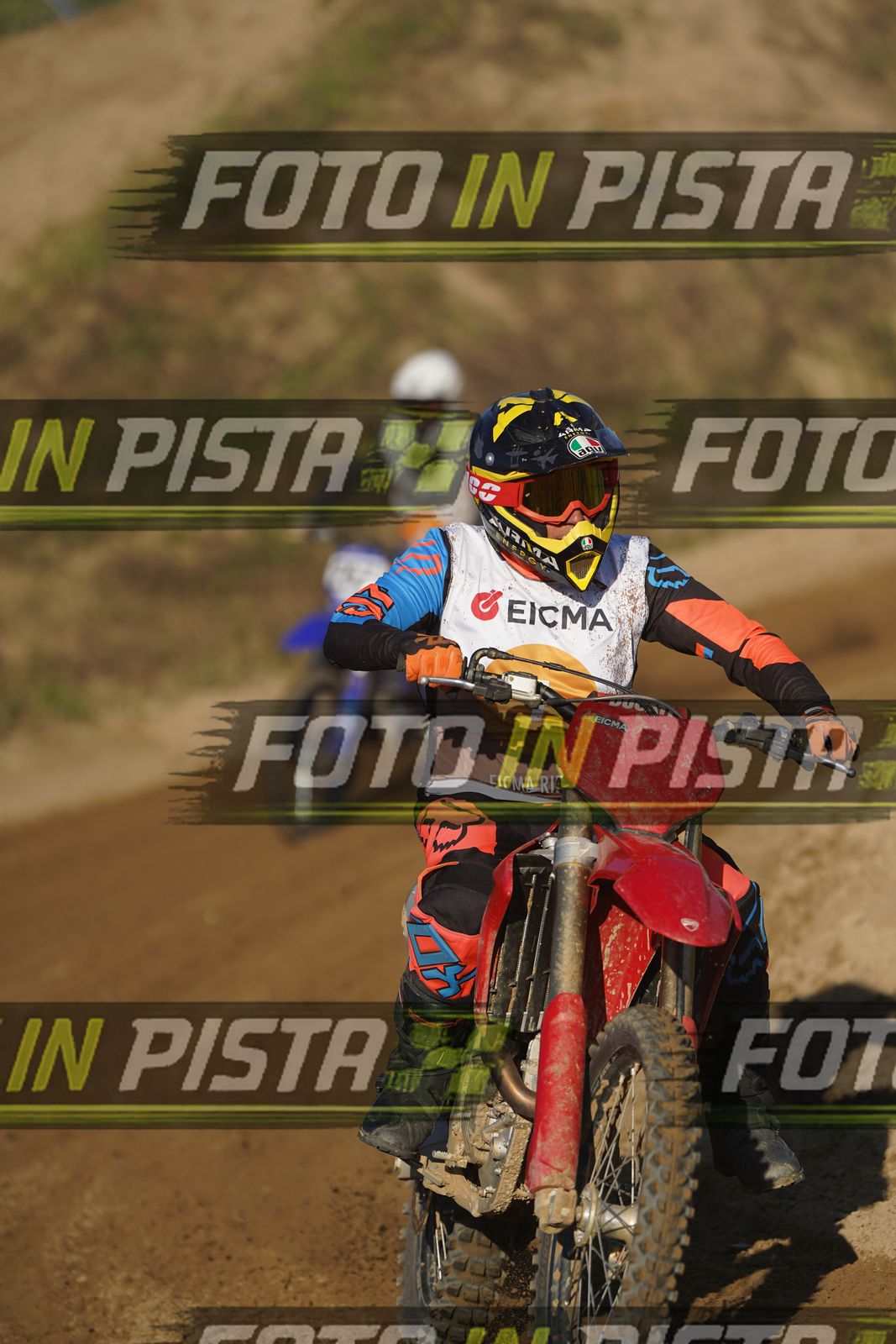EICMA 19-09 17:00-18:00 · DOS01386