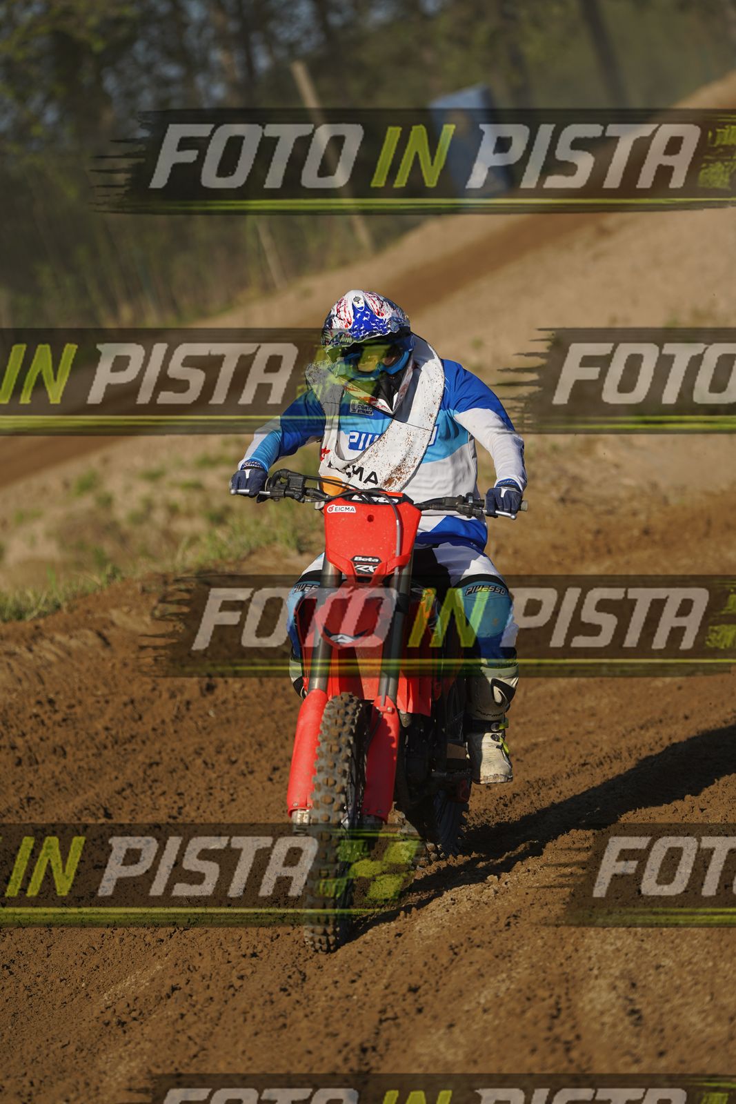 EICMA 19-09 17:00-18:00 · DOS01398