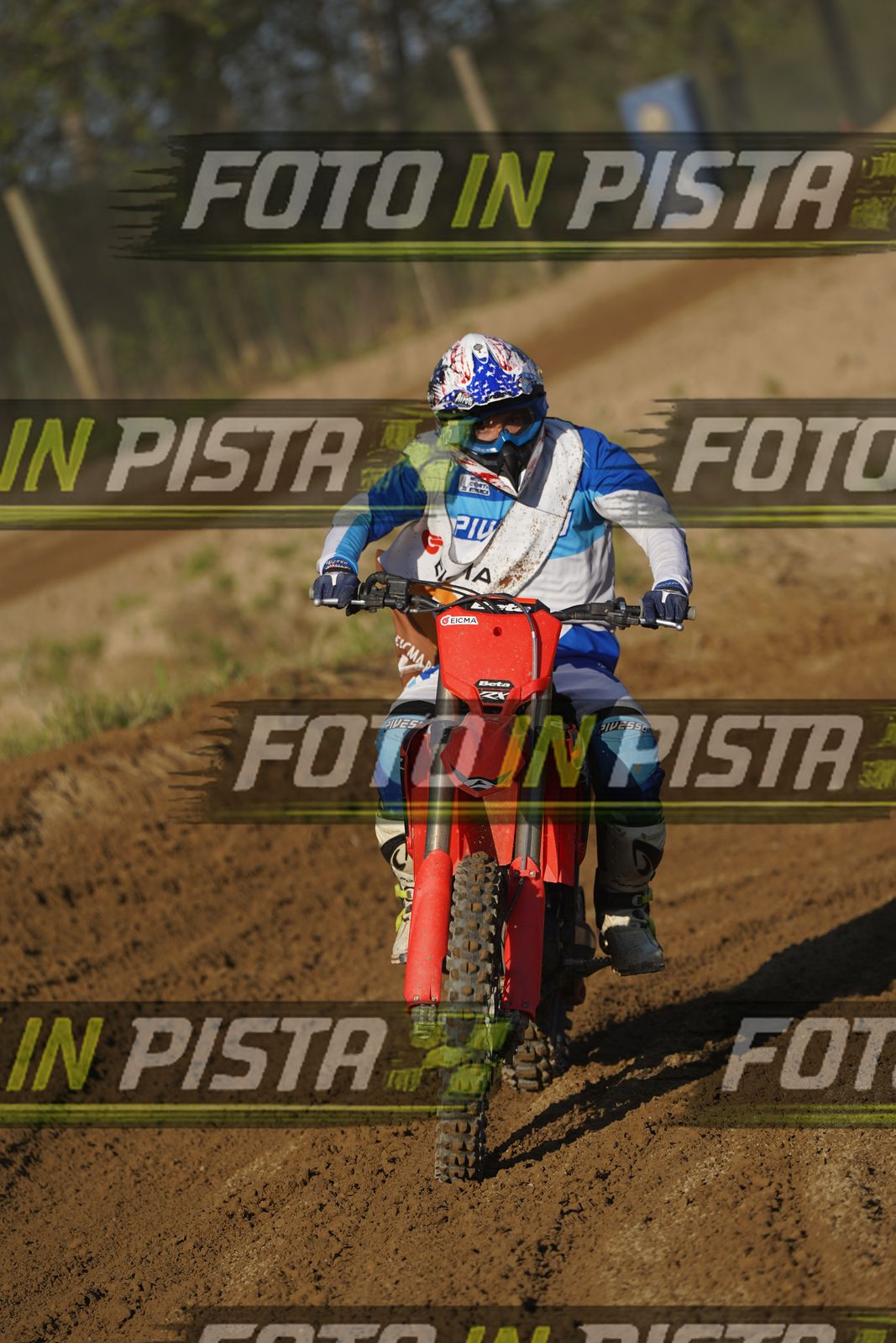 EICMA 19-09 17:00-18:00 · DOS01399