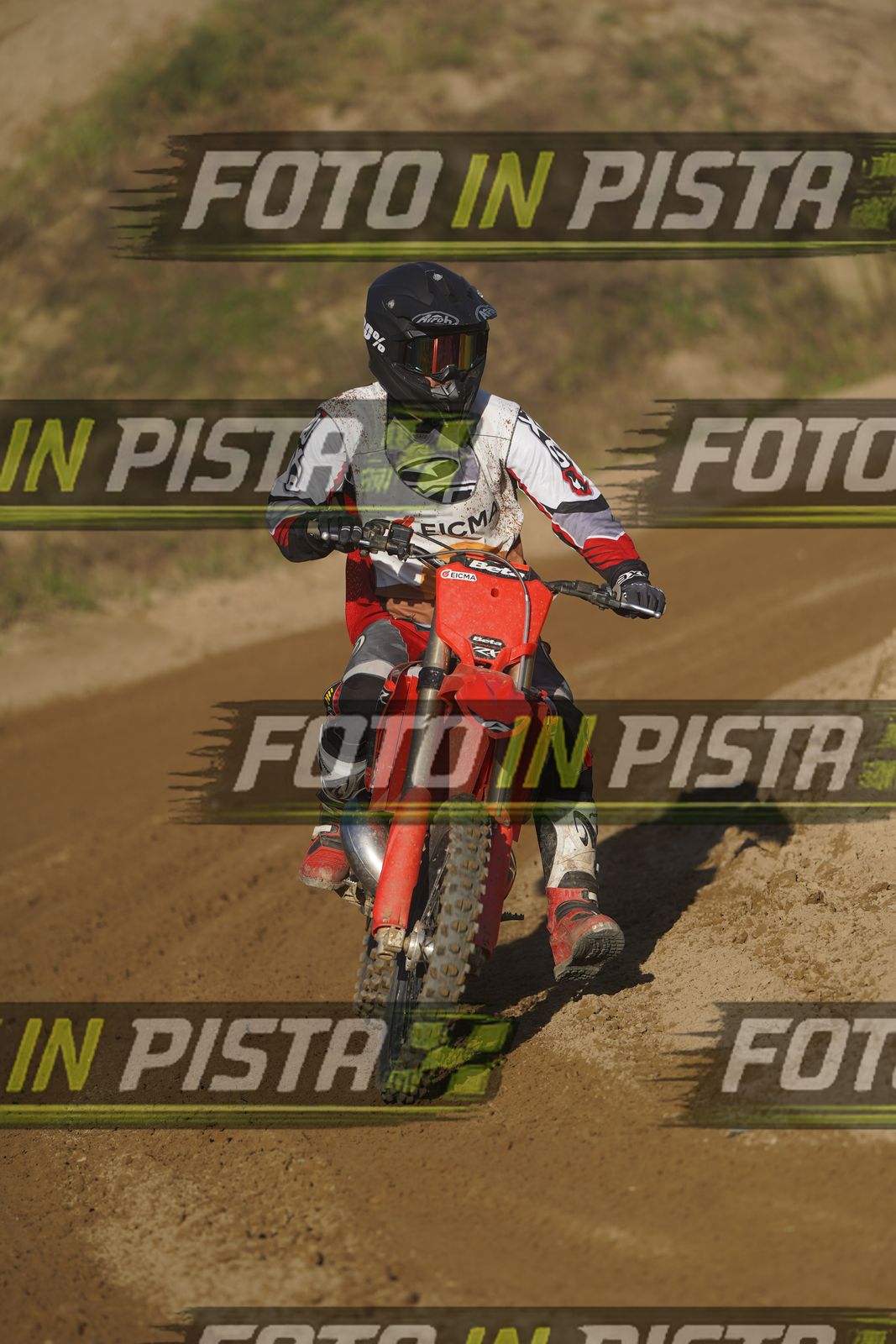 EICMA 19-09 17:00-18:00 · DOS01410