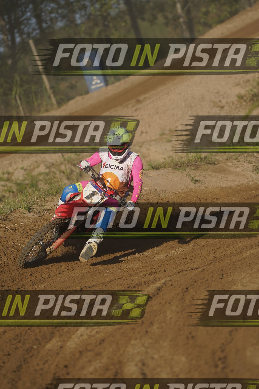 EICMA 19-09 17:00-18:00 · DOS01414
