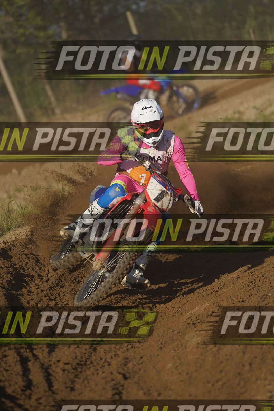 EICMA 19-09 17:00-18:00 · DOS01418