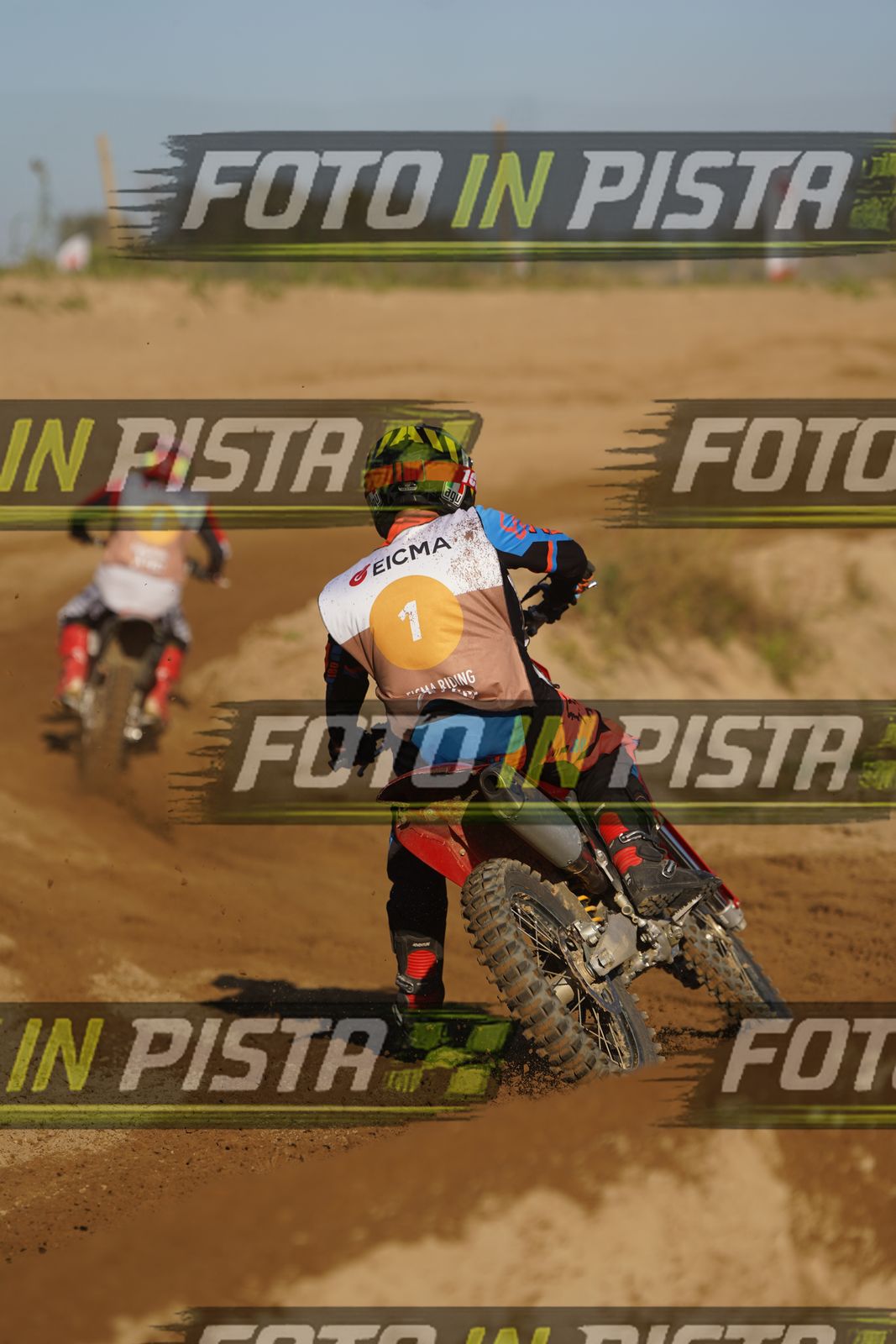 EICMA 19-09 17:00-18:00 · DOS01441