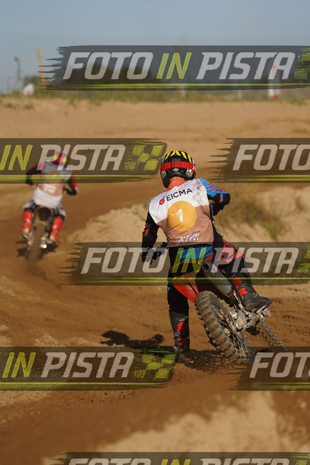 EICMA 19-09 17:00-18:00 · DOS01442