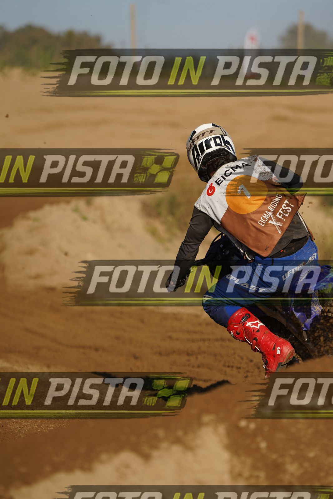 EICMA 19-09 17:00-18:00 · DOS01450