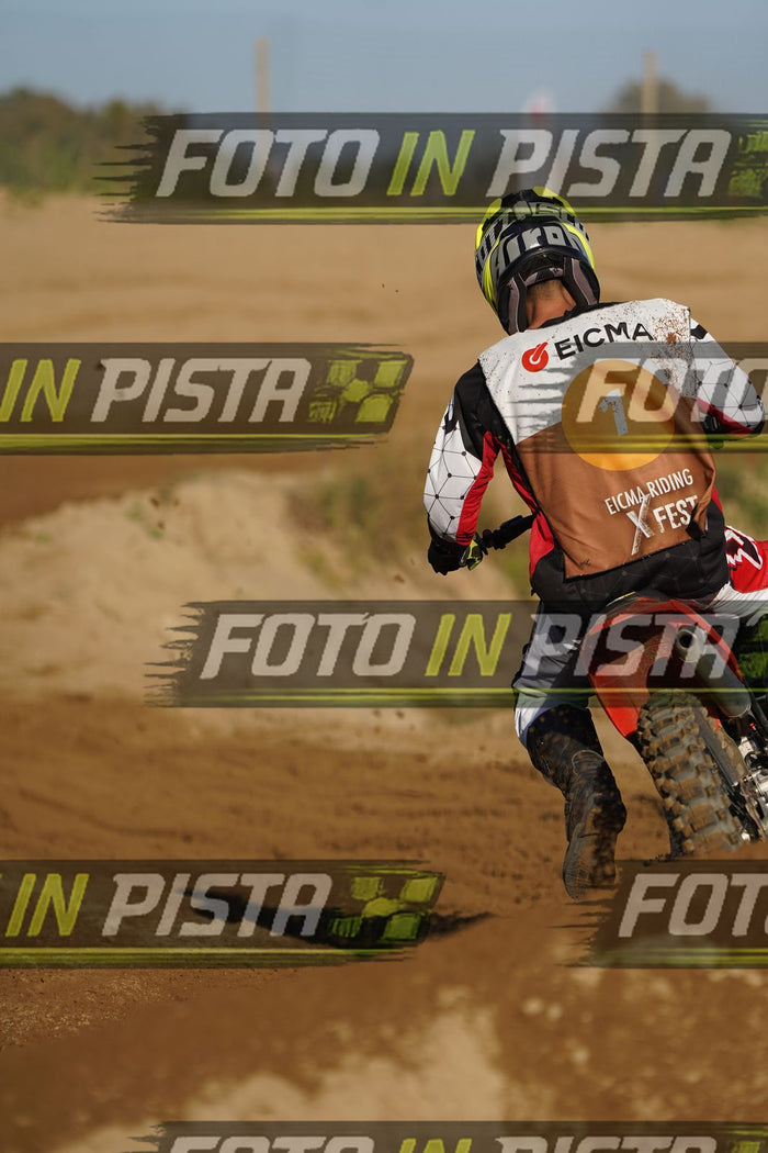 EICMA 19-09 17:00-18:00 · DOS01455