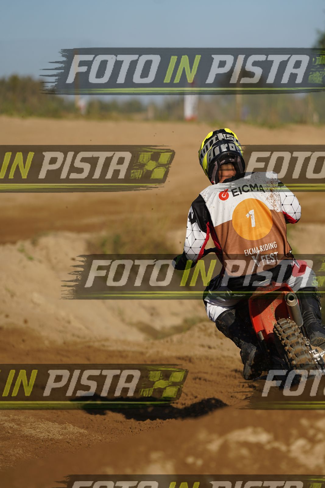EICMA 19-09 17:00-18:00 · DOS01457