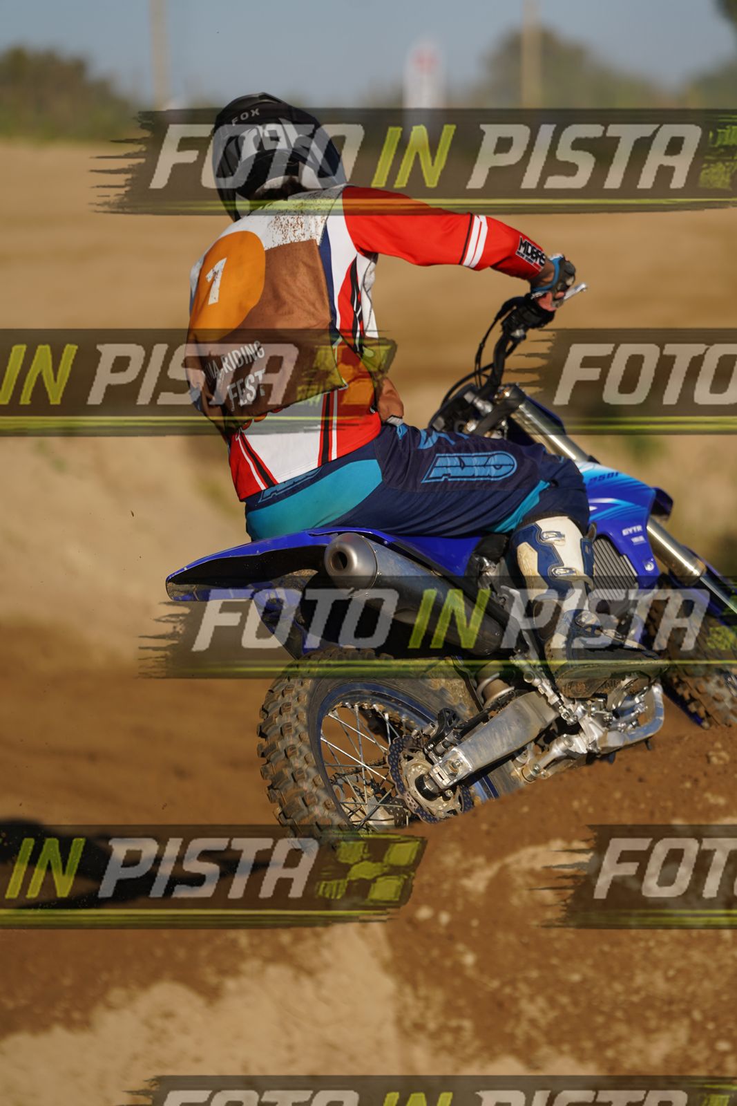 EICMA 19-09 17:00-18:00 · DOS01459