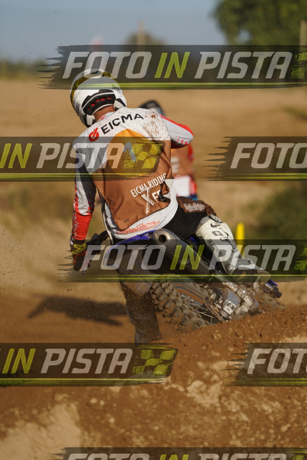 EICMA 19-09 17:00-18:00 · DOS01463