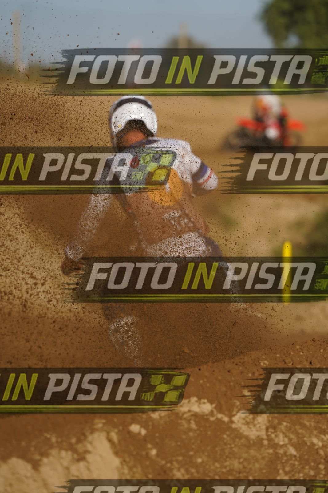 EICMA 19-09 17:00-18:00 · DOS01469
