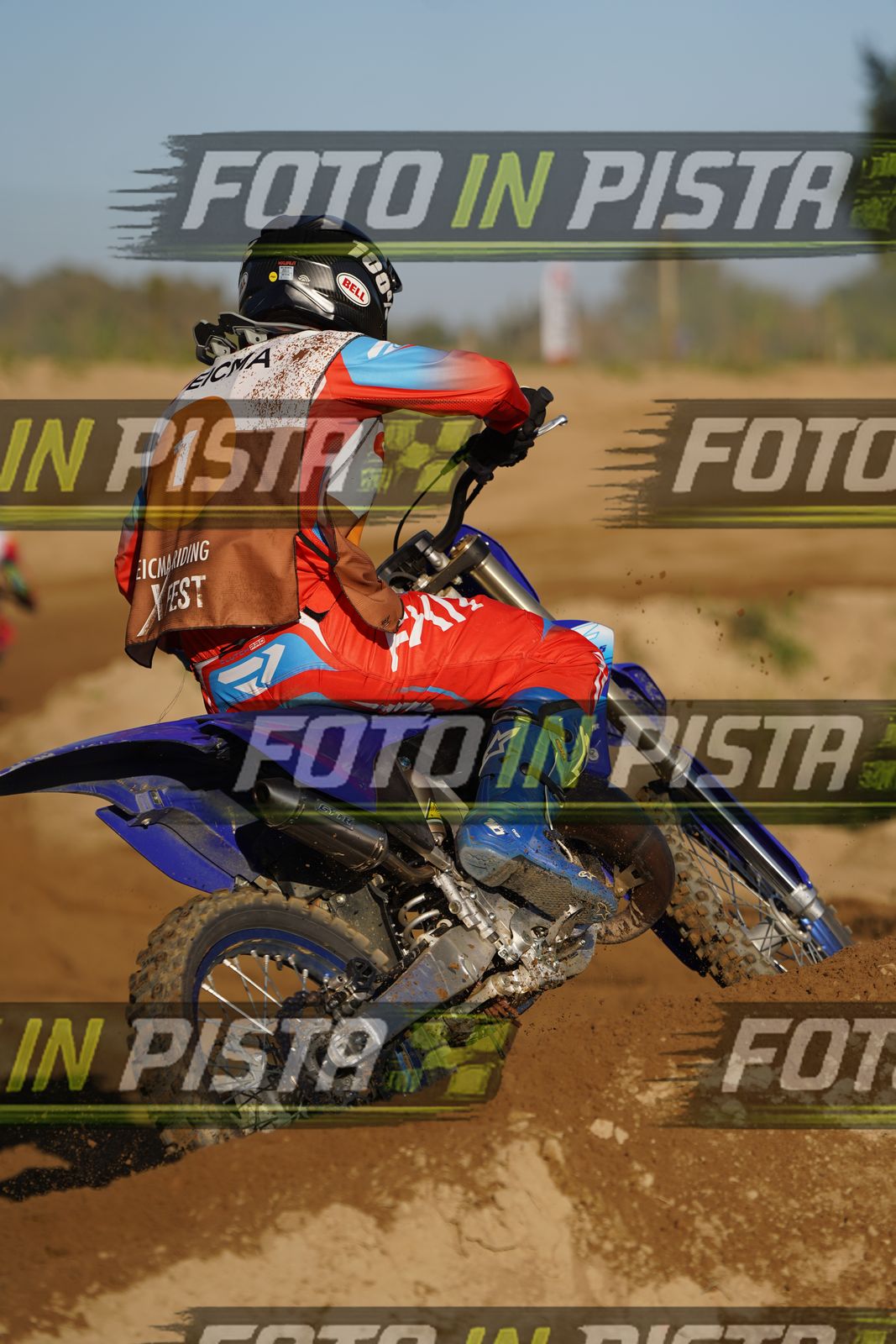 EICMA 19-09 17:00-18:00 · DOS01483