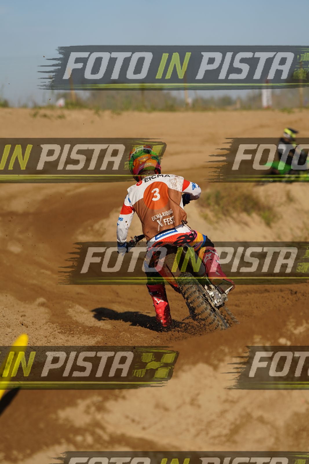 EICMA 19-09 17:00-18:00 · DOS01498