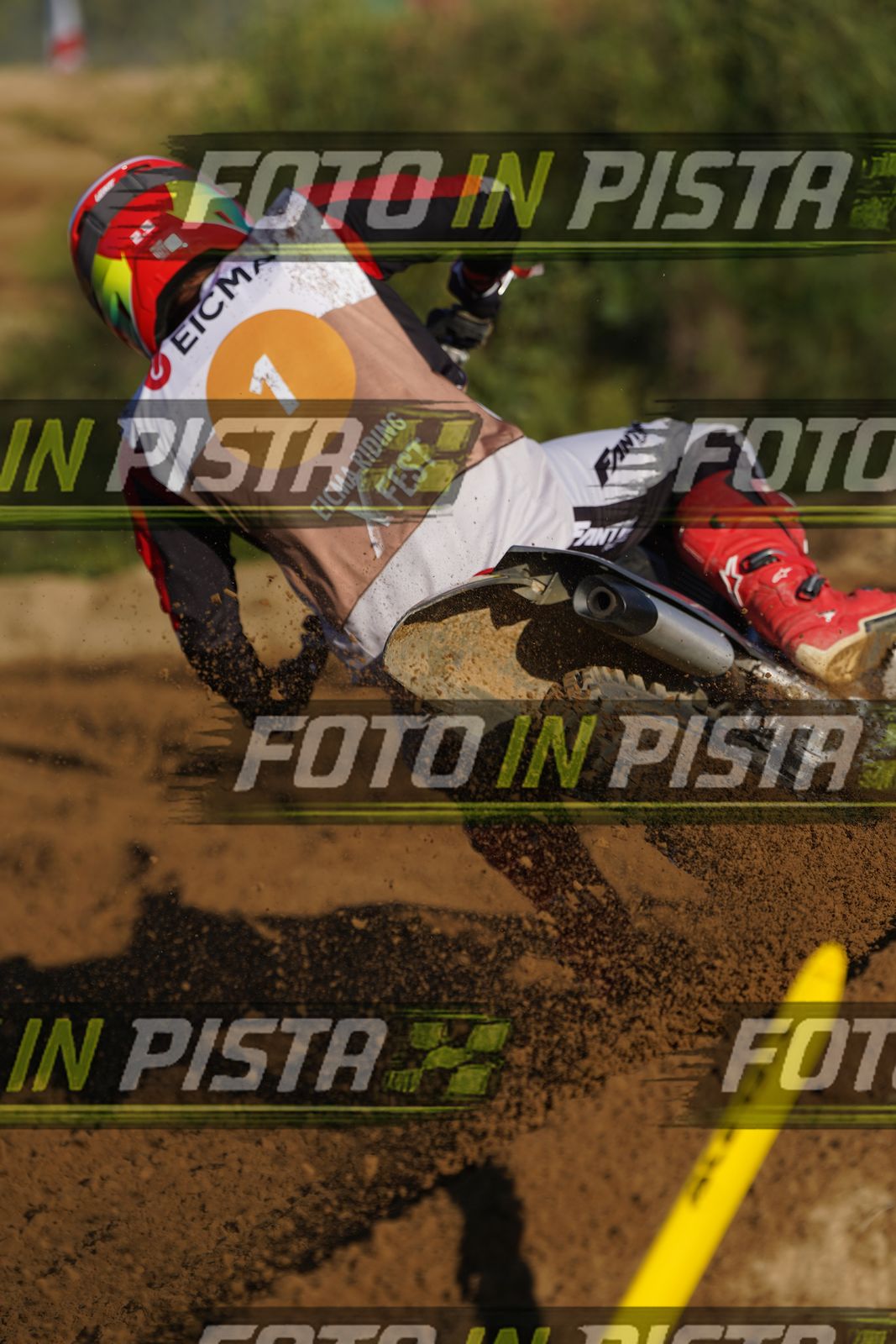 EICMA 19-09 17:00-18:00 · DOS01512