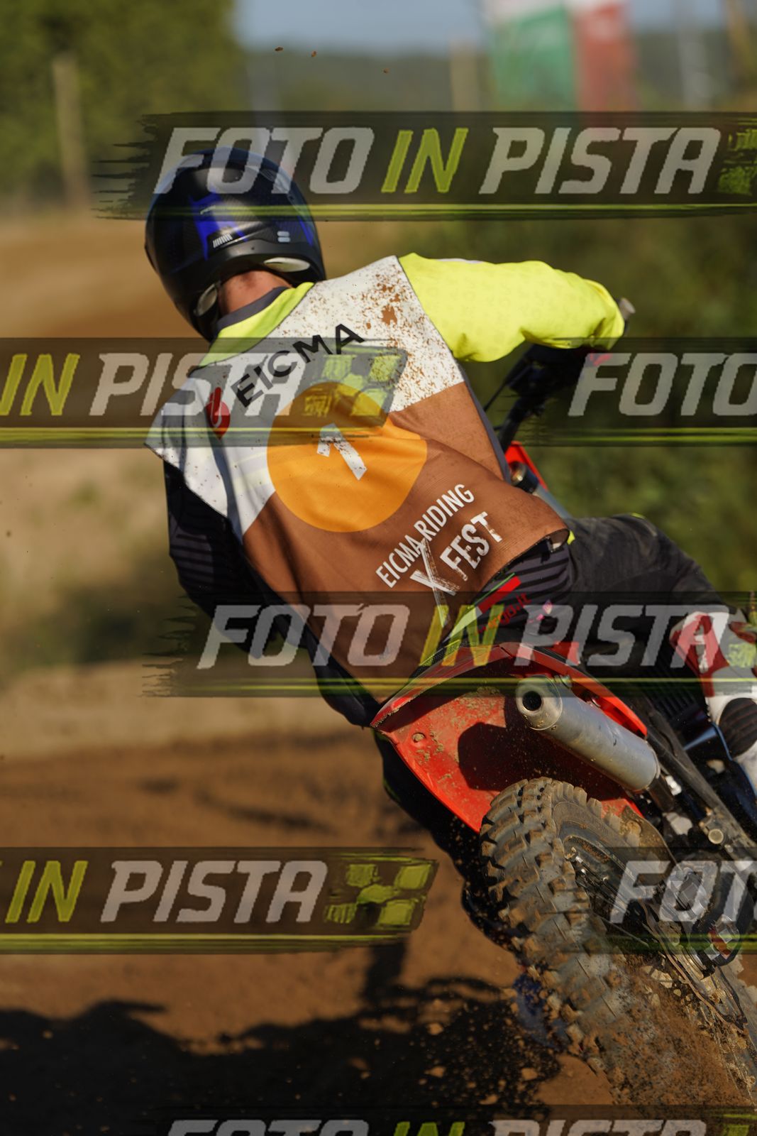 EICMA 19-09 17:00-18:00 · DOS01516