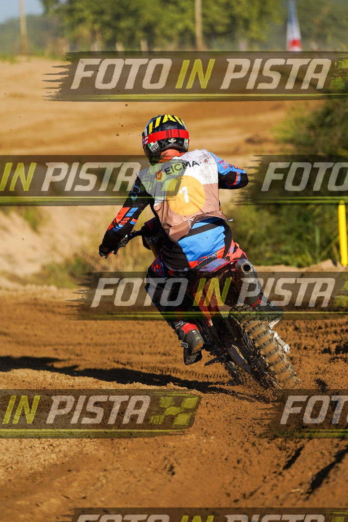 EICMA 19-09 17:00-18:00 · DOS01524