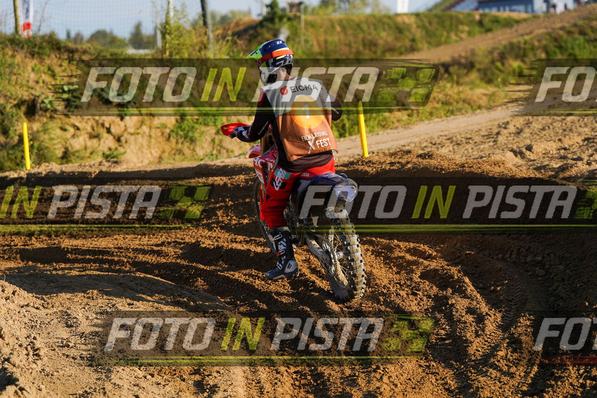 EICMA 19-09 17:00-18:00 · DOS01535
