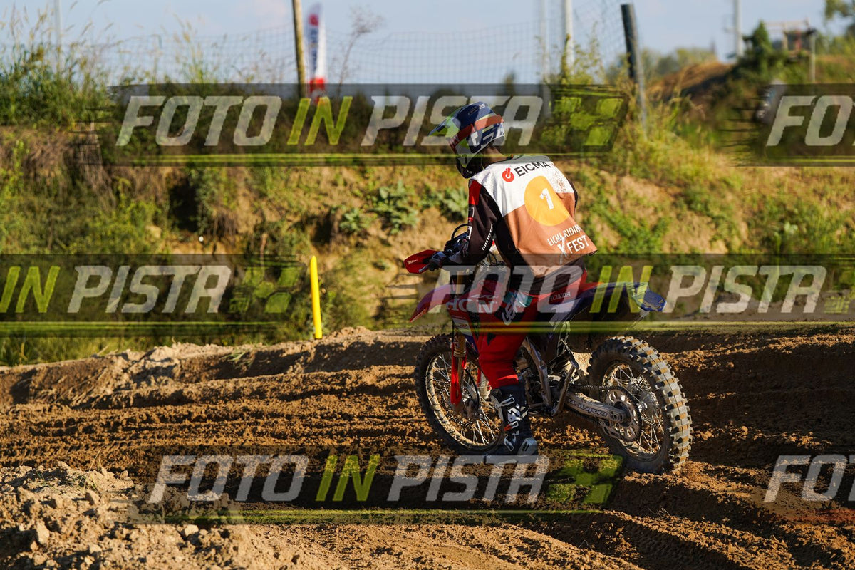 EICMA 19-09 17:00-18:00 · DOS01536