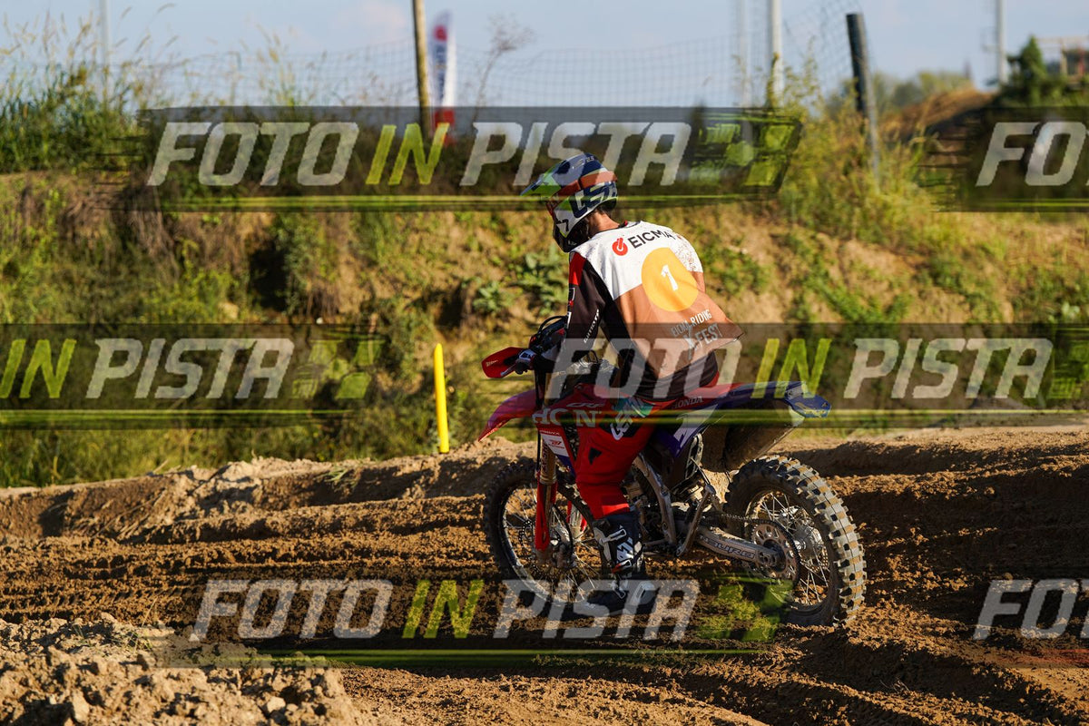 EICMA 19-09 17:00-18:00 · DOS01537