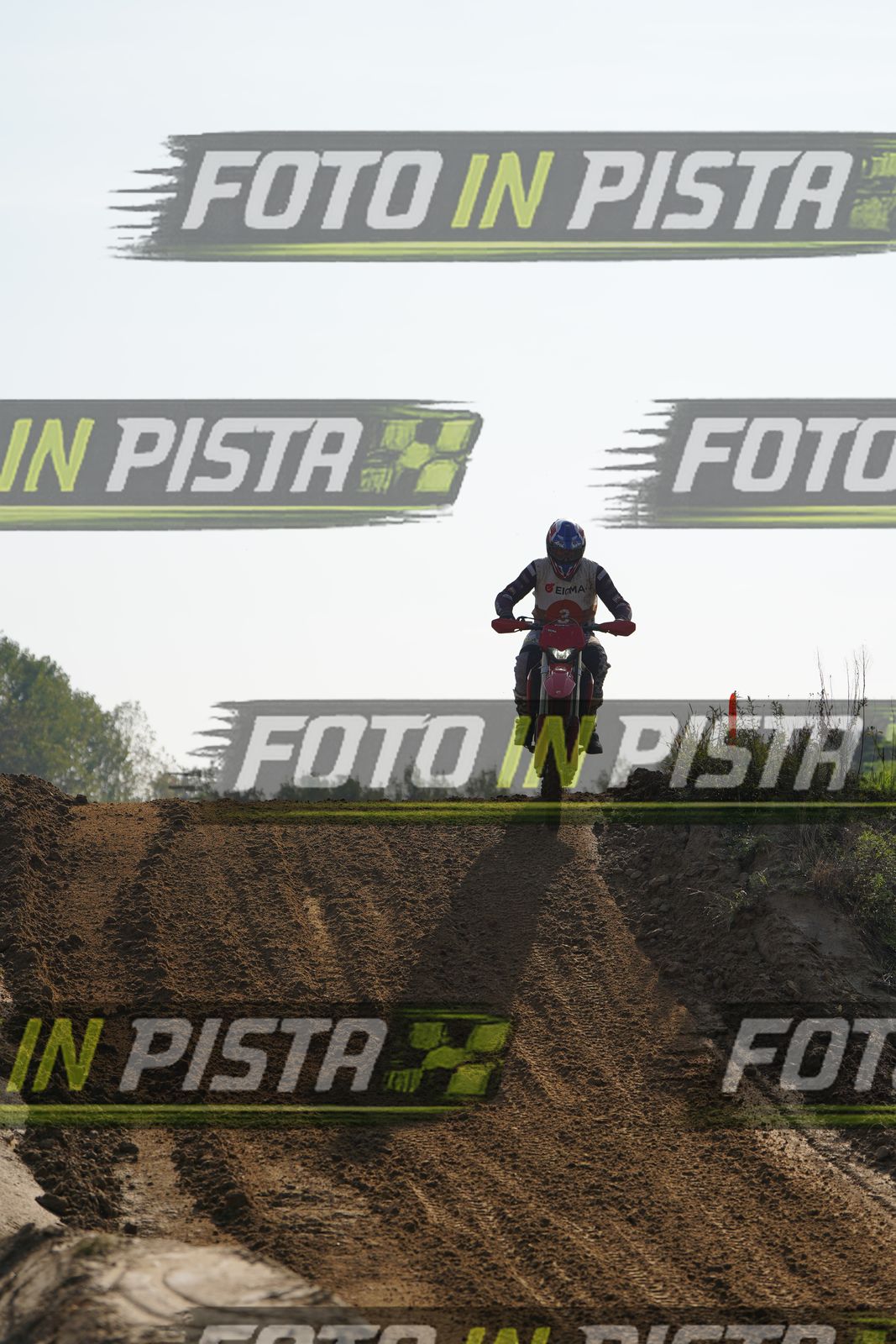 EICMA 20-09 10:00-11:00 · DOS01552