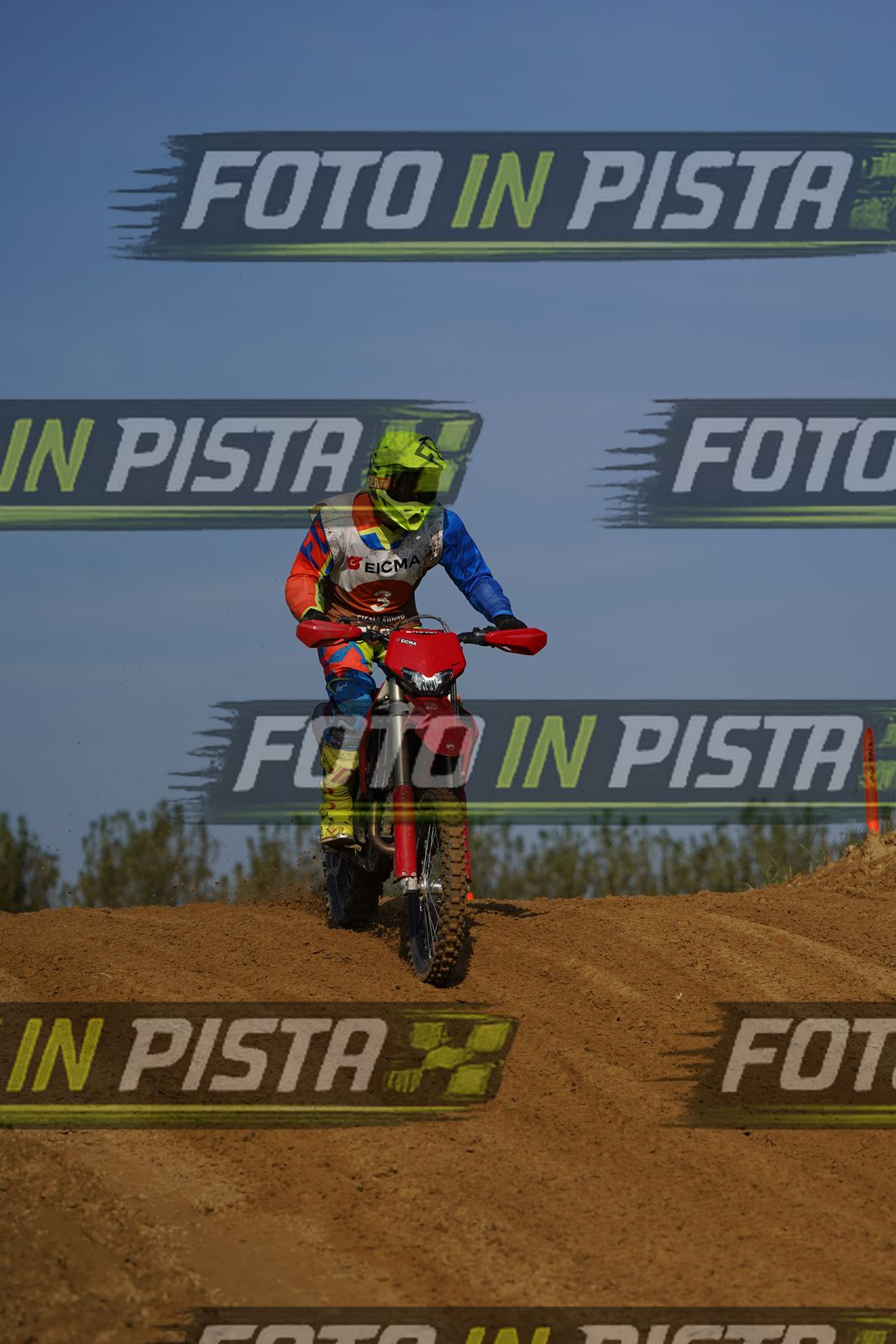 EICMA 20-09 10:00-11:00 · DOS01581